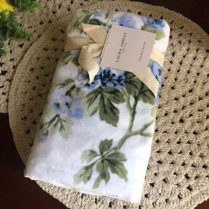 Laura Ashley Blue and Green Floral Hand Towels